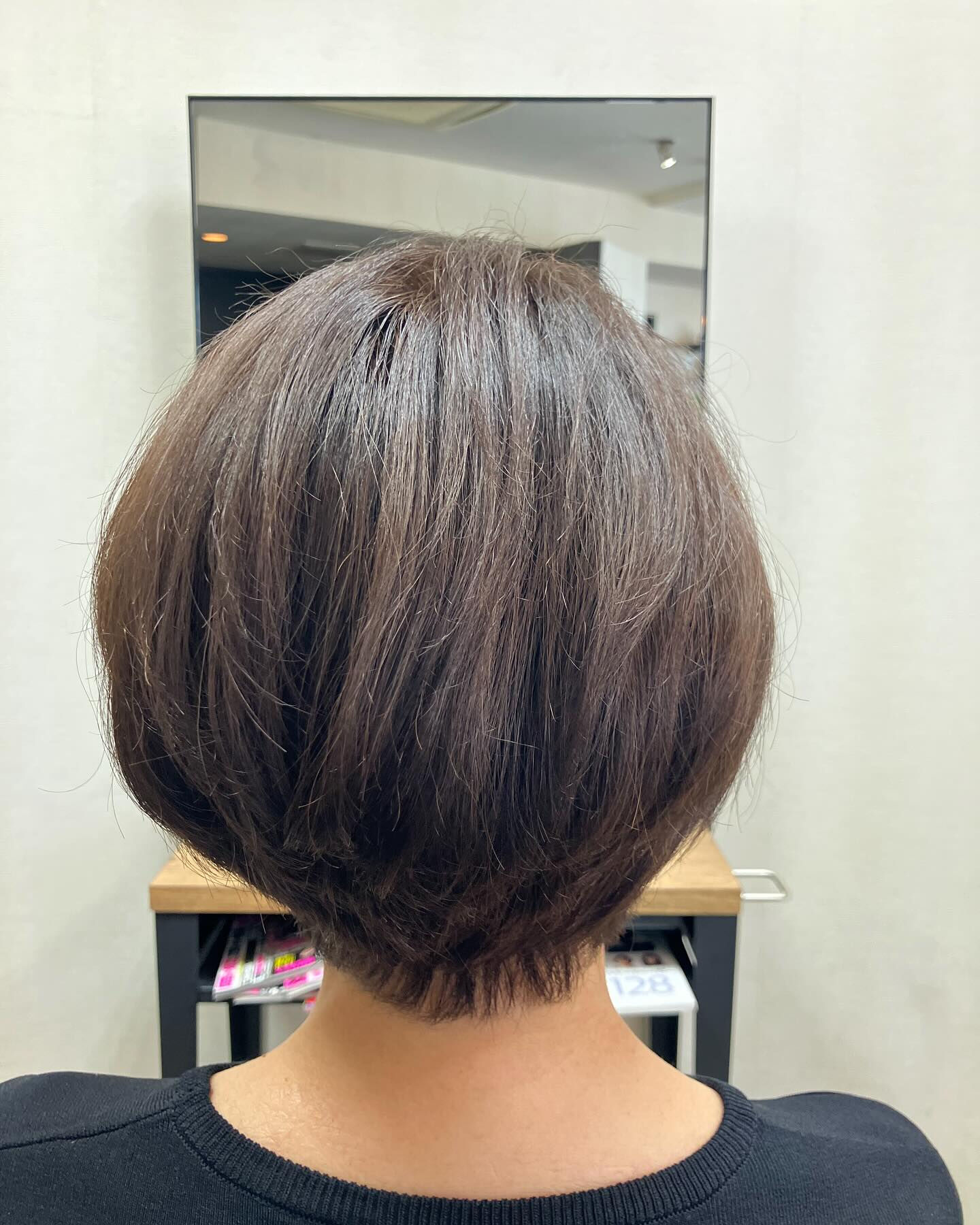 ぺたんこ頭が悩みのお客さまに後ろの膨らみを持たせたくて今回は