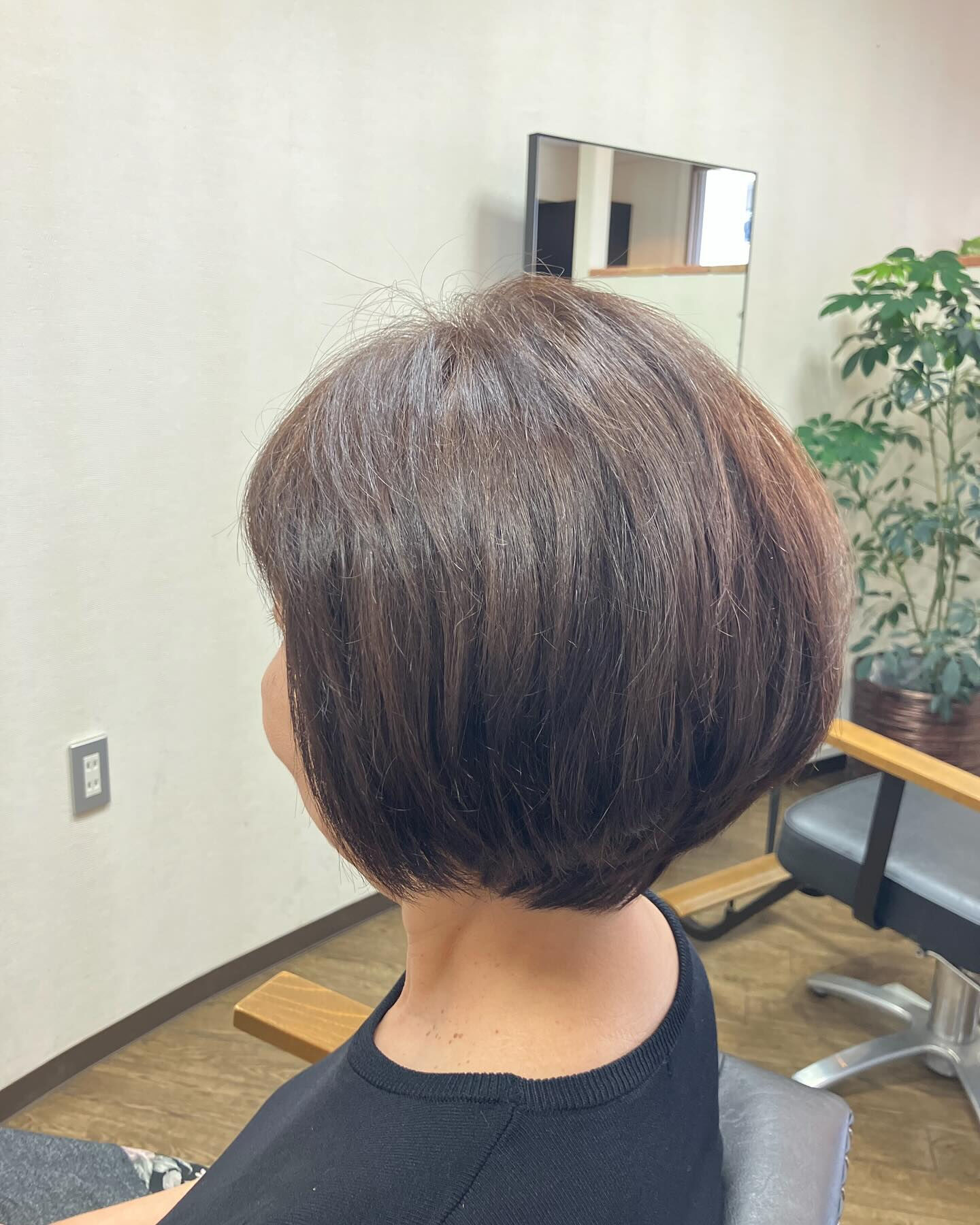 ぺたんこ頭が悩みのお客さまに後ろの膨らみを持たせたくて今回は