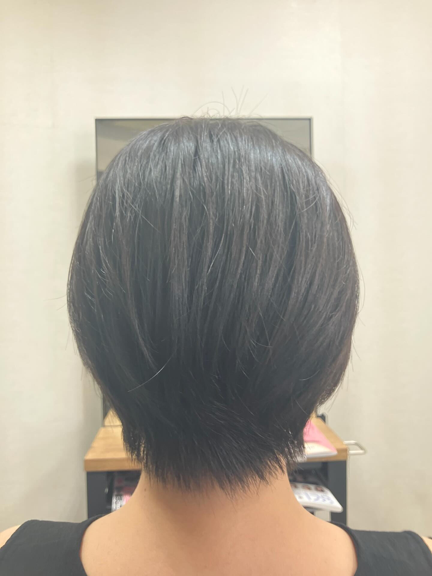 暑い日はボブからサッパリショートヘアスタイルにスタイルチェン